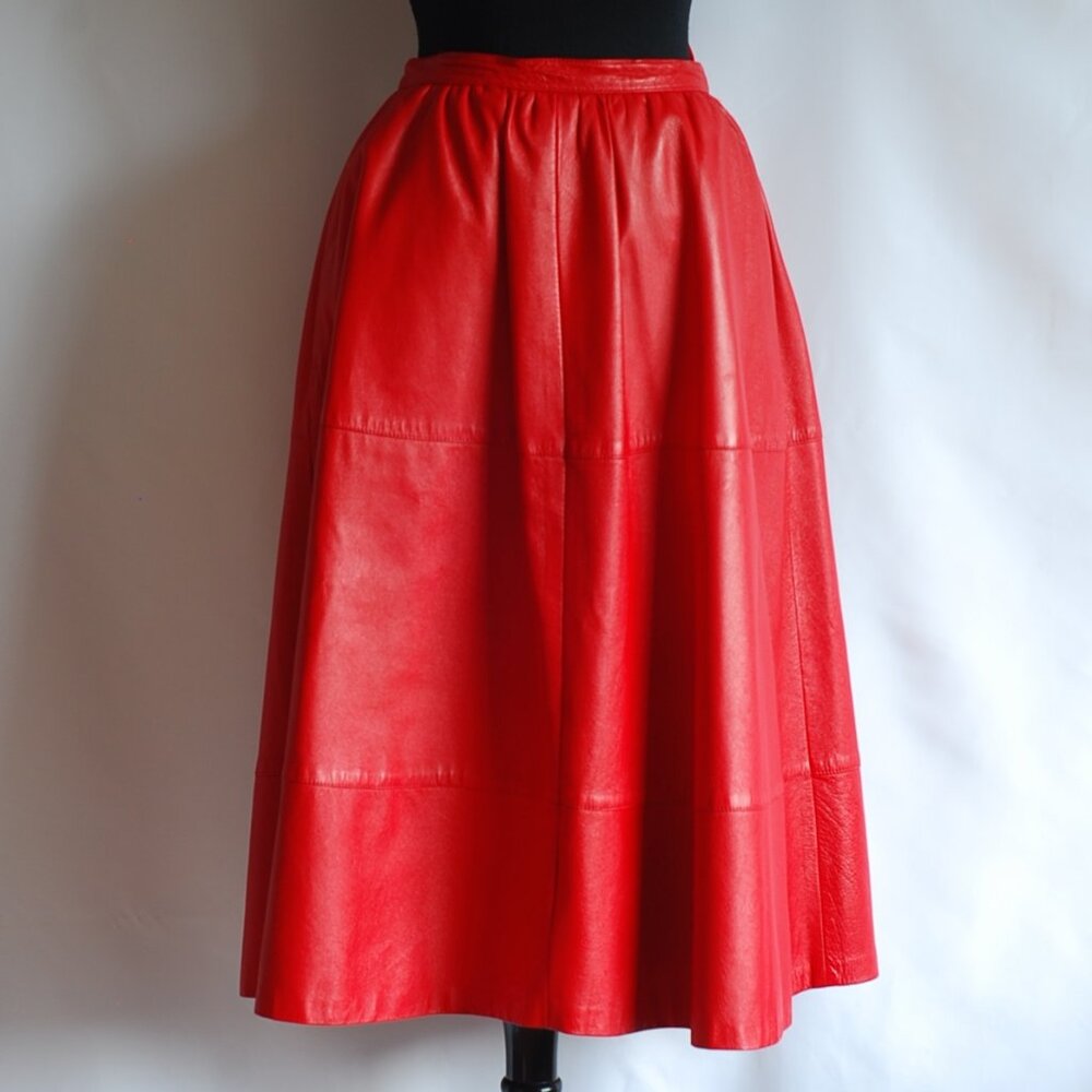 Catherine I. Salvet Pour Philippe Salvet Red Lambskin Leather Skirt - France